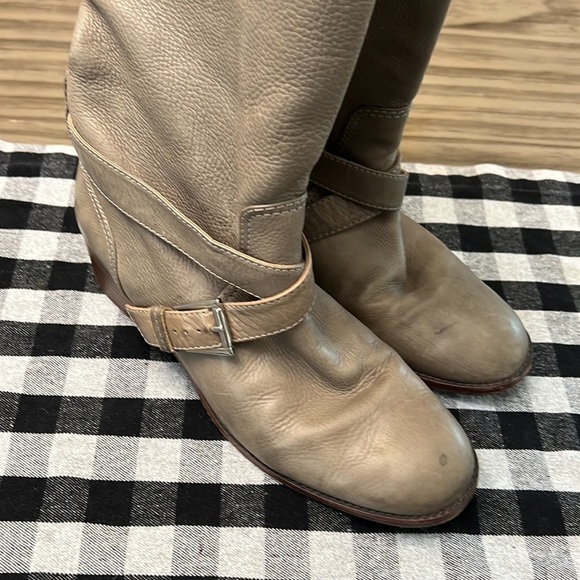 POUR LA VICTOIRE GRAY LEATHER BUCKLED KNEE HIGH BOOTS 7.5 - Picture 7 of 16